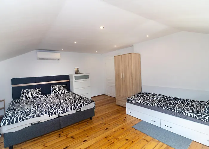 Homy & Stylish Centrally Located Apartment